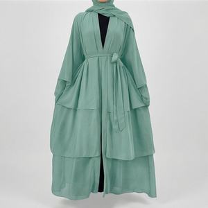 Abaya ouverte avec manches évasées et ceinture, tissu doux, idéale pour la superposition, tenues décontractées ou formelles, vêtements modestes de haute qualité. - Product Image 1