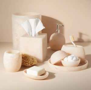 Boîte à mouchoirs décorative en résine blanc crème de luxe, porte-mouchoirs carré, effet marbré perlé, moderne, pour la maison, la salle de bain, le bureau - Product Image 1