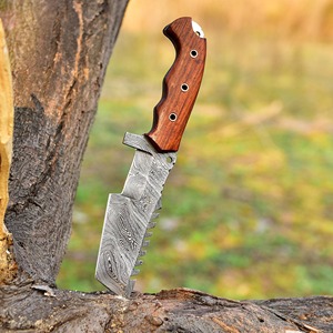 Cuchillo de Camping Personalizado Hecho a Mano con Hoja Serrada de Acero de Damasco, Mango de Madera y Funda de Cuero (OEM/ODM/OBM Disponible) - Product Image 3
