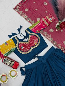 Conjunto Tradicional de Chaniya Choli para Navratri, con Trabajo de Espejos, Parches y Bordado de Elefantes, Lehenga Choli, Ropa Étnica India - Product Image 4