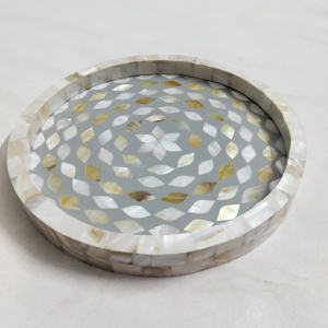 Plateaux de service en nacre faits à la main en bois écologique Mdf résine gris élégant plateau de service rond fait à la main en Inde - Product Image 2