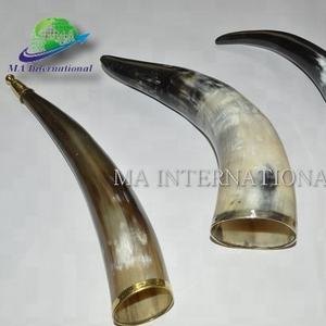 Support de corne à boire Buffalo Viking fabriqué à la main Écologique Personnalisable Unique Affichage d'animaux nautiques Technique sculptée - Product Image 2