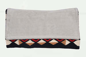 Tapis de selle western haut de gamme en feutre de laine avec doublure polaire, antidérapant et absorbant les chocs, pour l'équitation et l'entraînement. - Product Image 2