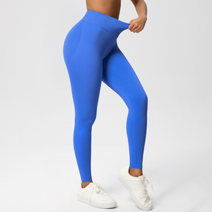 Leggings Deportivos de Cintura Alta con Efecto Scrunch para Yoga y Fitness, de Nailon, Sin Costuras, para Mujer, Venta al Por Mayor Personalizada - Product Image 4