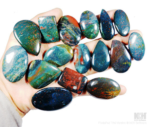 Cabochon en pierre de sang naturelle |   Pierre précieuse Héliotrope verte et rouge |   Bijoux faits à la main en pierre |   Cabochon de cristal de guérison - Product Image 4