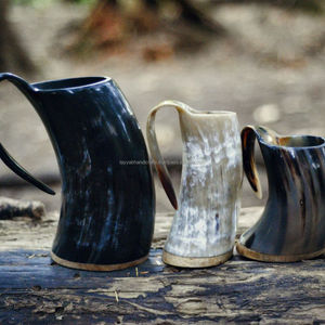 Chope à bière en corne polie, écologique et artisanale, de forme naturelle, par Tayyab Handicraft - Product Image 3