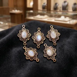 Connecteurs de bijoux en laiton avec pierre de lune, vente en gros, pendentifs en pierres précieuses faits à la main - Product Image 3