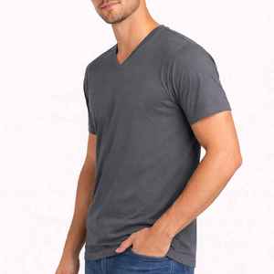 Camiseta de Algodón con Cuello en V para Hombre, Precio de Fábrica al por Mayor, Impresión de Logotipo Personalizado, Camisetas Básicas Lisas con Cuello en V para Hombre, Tallas Grandes - Product Image 1