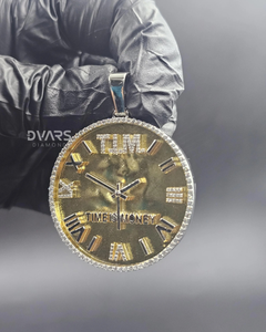 จี้นาฬิกา Dvars Diamond "Time Is Money" ชุบทอง พร้อมตัวเลขโรมัน จี้นาฬิกาแบบกำหนดเอง สไตล์ฮิปฮอป สำหรับเป็นของขวัญ - Product Image 2