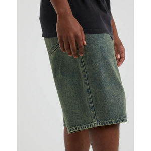 Kivotech fabrica pantalones cortos de mezclilla holgados personalizados de alta calidad para hombre, estilo casual y urbano. - Product Image 3