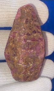 พลอยทับทิมดิบธรรมชาติ 309 กะรัต จากเคนยา เหมืองเฟโมส จอห์น โซล - Product Image 6