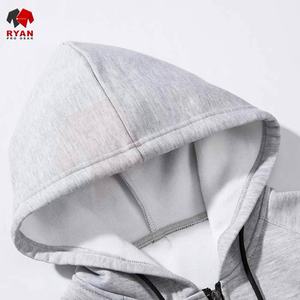 Chándal personalizado para hombre Ryan Pro Gear, transpirable, de color sólido, tallas grandes, con impresión o bordado de logotipo personalizado, venta al por mayor. - Product Image 1