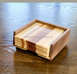 Dessous de verre en bois naturel avec finition lisse au design simple adapté aux tasses chaudes et froides tasses verres table à manger de cuisine - Product Image 1