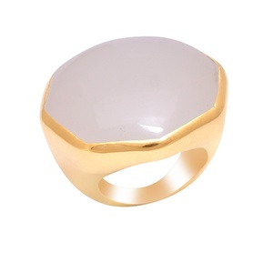 Bague Solitaire Vintage en Argent Sterling 925 Plaqué Or 18K Naturel, Calcédoine Blanche, Sertissage de Pierres Précieuses - Product Image 1