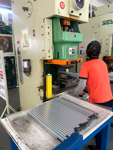 Correderas Inferiores Ajustables de Cierre Suave, Correderas de Cajón de Metal de Extensión Completa de Alta Resistencia - Product Image 5