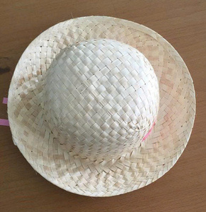 Sombrero de Paja Natural Hecho a Mano para Hombre y Mujer, para Verano, Playa, Viajes, Moda, Sombrero Panamá con Cinta y Cuerda Ajustables - Product Image 1