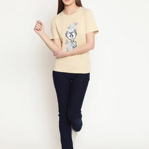T-shirts d'été pour femmes à col rond, coupe classique, couleur unie, personnalisables avec logo, haute qualité, respirants, en gros, en promotion - Product Image 5