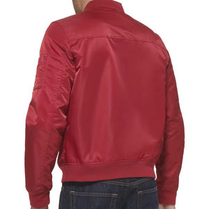 Chaqueta de Invierno Ligera al por Mayor para Hombre, Chaqueta Bomber Roja con Logotipo Personalizado OEM, Chaqueta Bomber de Poliéster de Alta Calidad para Hombre - Product Image 2