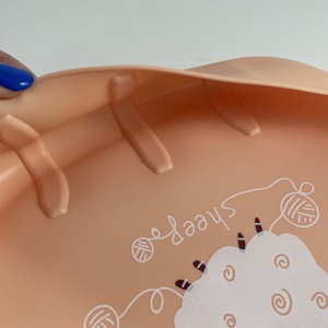 Bavoir bébé en silicone imperméable |   Attrape-aliments réglable |   Compatible lave-vaisselle |   6-36 mois - Product Image 5