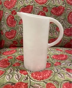 Classic Style Eco-Friendly Resin Jug Tankard Wholesale Tea Pots Kettles for Christmas Gifts Water Jug Pitcher Multi-Resin - Product Image 4
