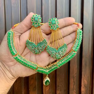 High Quality Luxury Gold Plated Bridal Jewellery <b>Set</b> for Wedding Reception Party and Engagement at Best Prices - Product Image 5