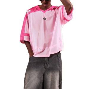 Camiseta de fútbol americano de malla extragrande para hombre, cuello en V, hombros caídos, manga extendida, estilo urbano, personalizable - Product Image 1