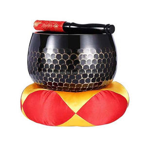 Ensemble de bols chantants en laiton de qualité supérieure avec coussin et maillet de luxe, idéal pour la guérison et le soulagement du stress dans divers styles, vente en gros - Product Image 1