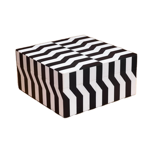 Caja de almacenamiento multiusos Caja de joyería de recuerdo de textura suave blanca y negra Caja decorativa - Product Image 1