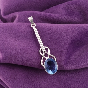 Pendentifs en laiton plaqué argent sterling 925 avec sertissage clos, tanzanite bleue taille ovale, bijoux de mode faits à la main pour les soirées - Product Image 3