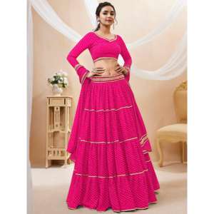 Charmant rose Leheriya imprimé Georgette traditionnel Lehenga Choli pour la mère de la mariée - Product Image 6