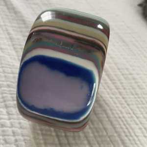 กำไลข้อต่อทำมือทำจากยางเรซินแนววินเทจสำหรับผู้หญิงจากอินเดีย - Product Image 2