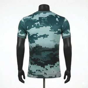 เสื้อยืดแขนสั้นลายพรางสำหรับผู้ชาย ทรงเข้ารูป แห้งเร็ว สปอร์ต คอกลม ผ้าถัก โพลีเอสเตอร์ 100% - Product Image 2