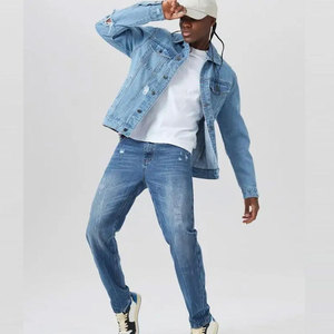 Chaqueta de Mezclilla Desgastada para Hombre Econex Sports, 100% Algodón, Forro de Sherpa Ecológico, Cierre de Cremallera, Corte Casual, Estilo Gótico con Parches de Animales - Product Image 3