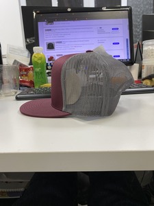 Casquette Snapback Adulte 5 Panneaux Bicolore Personnalisable avec Broderie et Corde, Fabriquée en Usine au Vietnam, Haute Qualité, Style Urbain - Product Image 2