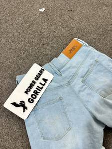 Shorts de mezclilla ecológicos de cintura media para mujer, lavado claro, con dobladillo deshilachado, estilo boyfriend, para verano - Product Image 2