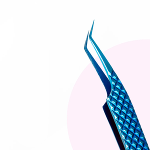 Pince à épiler professionnelle OEM de haute qualité en acier inoxydable durable à pointe en fibre, 45 degrés, pour extensions de cils, logo personnalisé, usage en salon - Product Image 4