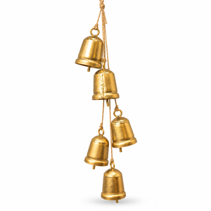Ensemble de clochettes dorées Everglow avec suspendoirs en corde naturelle et étoile décorative pour les intérieurs festifs - Product Image 3