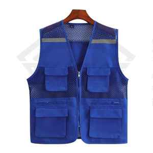 เสื้อกั๊กนิรภัยตาข่ายหลายกระเป๋า ระบายอากาศได้ดี ชุดทำงานสะท้อนแสงมองเห็นได้ชัดเจน ผู้ผลิตจำนวนมาก บริการ OEM แบบกำหนดเอง - Product Image 2