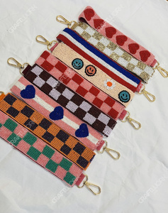 Handmade Beaded Pattern Handbag <b>Strap</b> Wide Checker Heart Motif Shoulder <b>Strap</b> Detachable Crossbody <b>Strap</b> with Metal Lobster Hook - Product Image 3