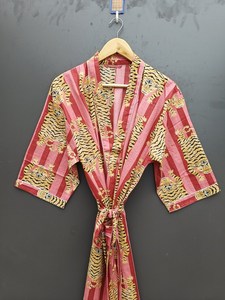 ชุดกิโมโนพิมพ์ลายการ์ตูน Naaz Textile สำหรับผู้หญิง ผ้าฝ้าย 100% ชุดนอนฤดูร้อน ทำมือ ODM คอวี เอวยางยืด ความยาวระดับเข่า - Product Image 4