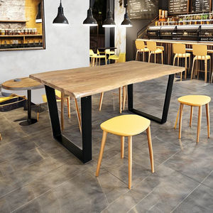 ชุดโต๊ะรับประทานอาหารกลางแจ้งทรงสี่เหลี่ยมผืนผ้า 4 ที่นั่ง ทำจากไม้เนื้อแข็ง ทนทาน เป็นมิตรกับสิ่งแวดล้อม สไตล์โมเดิร์นอุตสาหกรรมหนัก เหมาะสำหรับโรงแรมและห้างสรรพสินค้า - Product Image 1