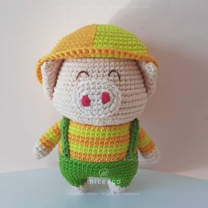 Crochet bébé cochon poupée doux fait à la main Amigurumi jouet | Peluche rose porcelet pour pépinière, salle de jeux et cadeaux - Product Image 2