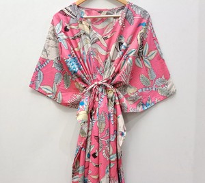 Robe Kaftan Indienne Mi-Longue Florale Légère en Coton Rose Motif Singe, Style Bohème Vintage, pour Plage ou Nuit, Idéale pour l'Été - Product Image 1