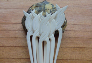 Horquilla de Pelo Artesanal Ecológica de Hueso Natural, Moderna y Tradicional, para Moños, Accesorio Coleccionable Artístico para Mujer - Product Image 2