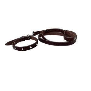 Collar de perro de cuero italiano hecho a mano cómodo estilo Punk de lujo decoración de remache sólido con pinchos logotipo de marca personalizado francés - Product Image 1