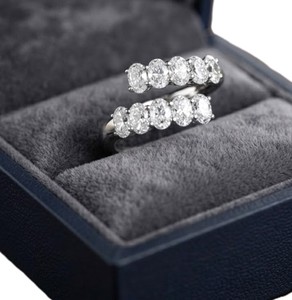 Anillo de Compromiso Ajustable de Oro Sólido 9K 10K 14K 18K con Diamante Cultivado en Laboratorio de Corte Ovalado, Certificado IGI, Color DEF, Claridad VS VVS, Venta al por Mayor - Product Image 5