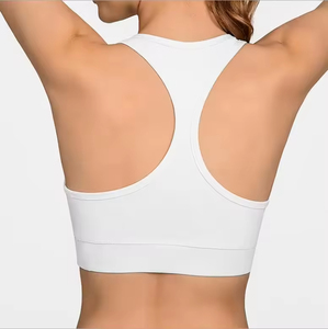Soutien-gorge de sport ajustable en nylon et élasthanne de haute qualité pour femmes, idéal pour le fitness, le yoga et la gym - Product Image 2