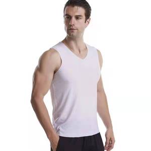 Débardeur de course personnalisé à séchage rapide, fin et respirant pour hommes, hauts de sport sans manches en maille perforée, vêtements de gym - Product Image 4