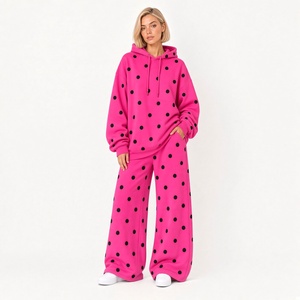 Conjunto de pantalones y sudadera con capucha estampados informales para mujer, conjunto de sudadera con capucha y pantalones de forro polar con lunares verdes, conjunto informal de dos piezas de ajuste holgado para todas las estaciones - Product Image 6