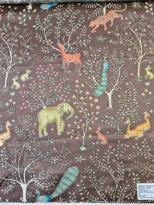 ABAYA Niñas Mujeres Ultra Suave Brillo 100% Poliéster Jacquard Hilo Teñido Posición Impresión Telas Prendas transpirables de secado rápido - Product Image 3